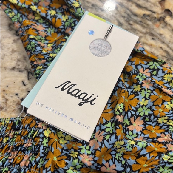 Maaji Blossom Briella Cover-Up Crop Top Ditsy Floral Short Sleeve Ribbon Tie NWT - Picture 6 of 11